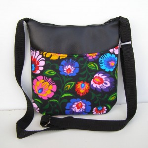 Čierna kabelka Folklór Crossbody